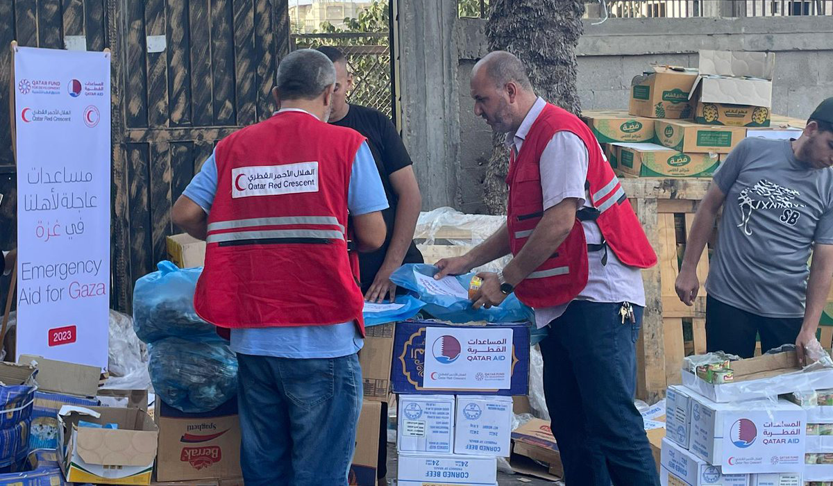With Funding from QFFD, QRCS Distributes Urgent Assistance to Displaced People in Gaza Strip